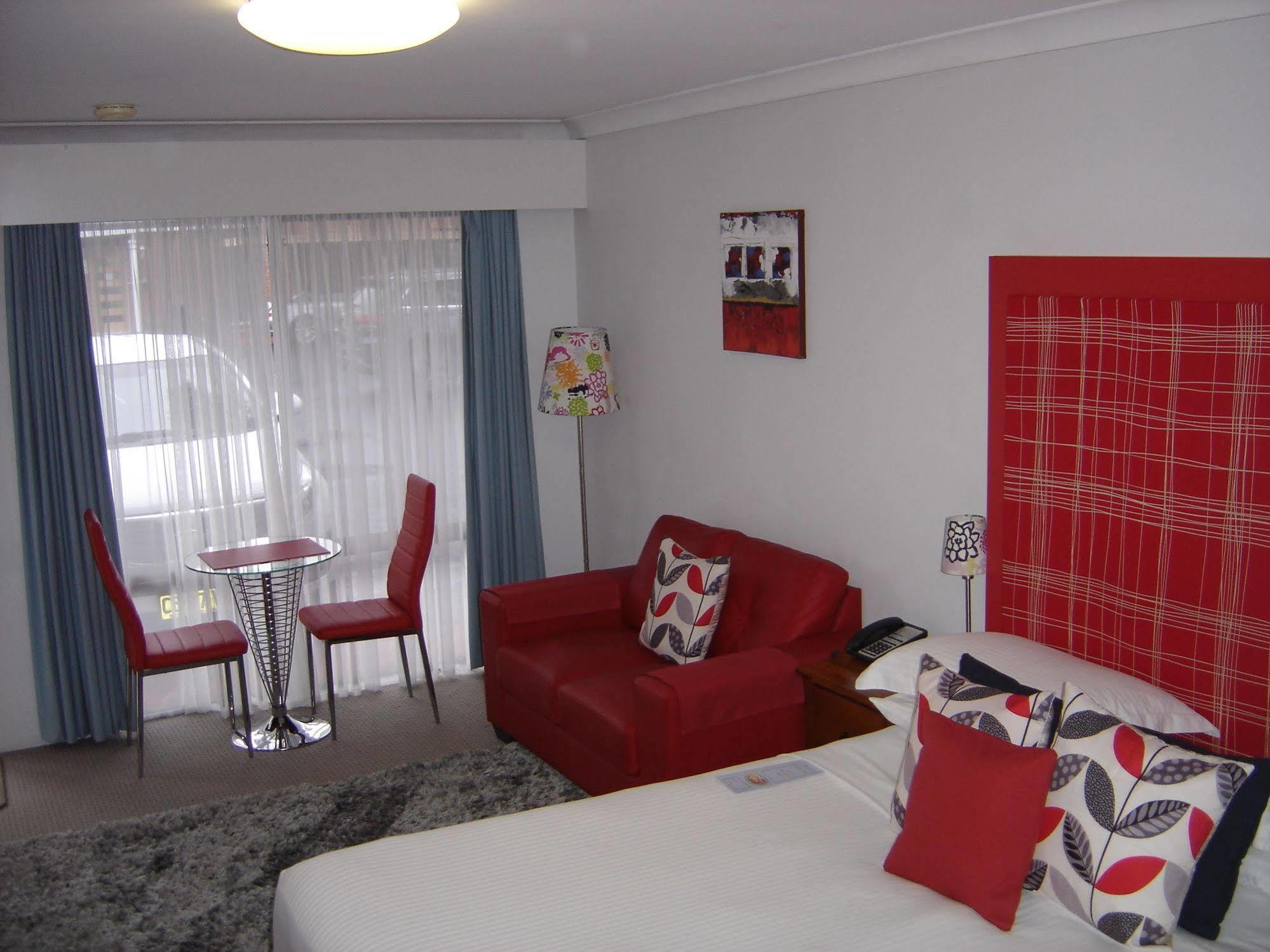 Avaleen Lodge Motor Inn Nowra Exterior foto